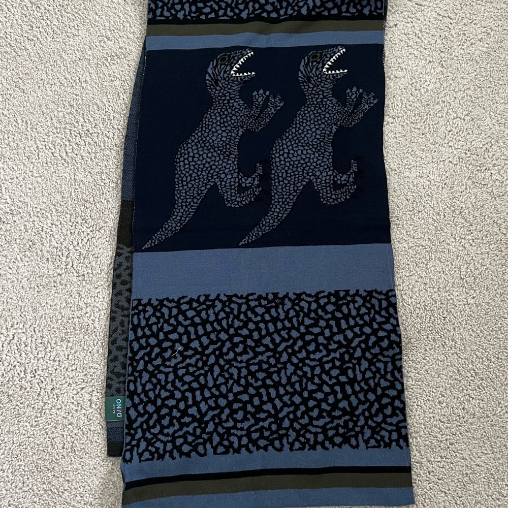 NWOT Paul Smith Dino Scarf